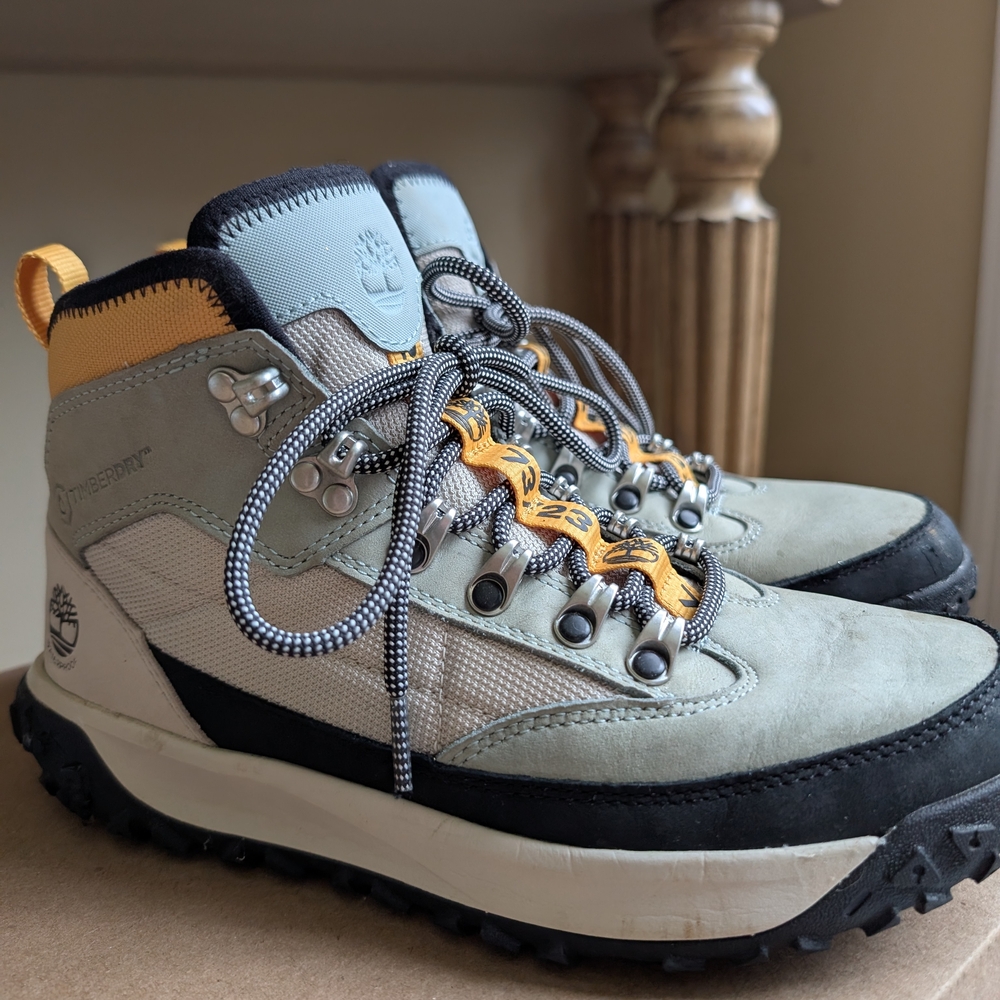Timberland Women's Greenstride Hiking Boots - Pale Green/Tan and Black